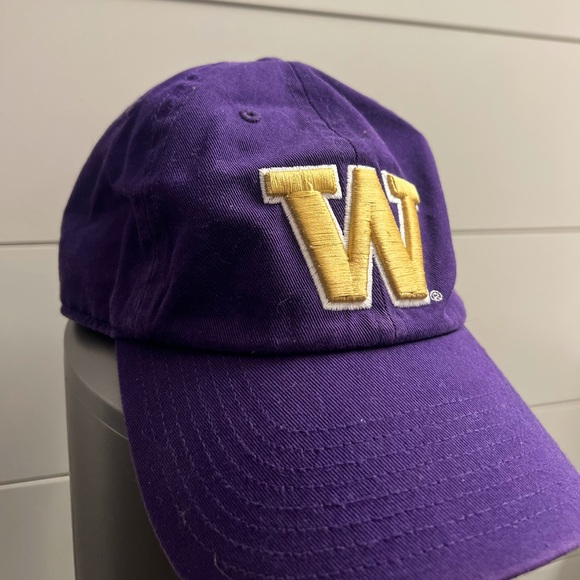 WASHINGTON HUSKIES DAD HAT - Picture 1 of 4
